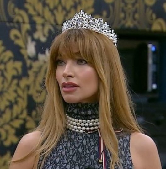 COMOMIAMORR's tweet photo. YIPIO APUNTO CONTRA SOL NUEVAMENTE 

A QUIÉN BANCAS?

❤️ SOL

🔄 YIPIO

#GranHermano https://t.co/j3ExXzyxLp