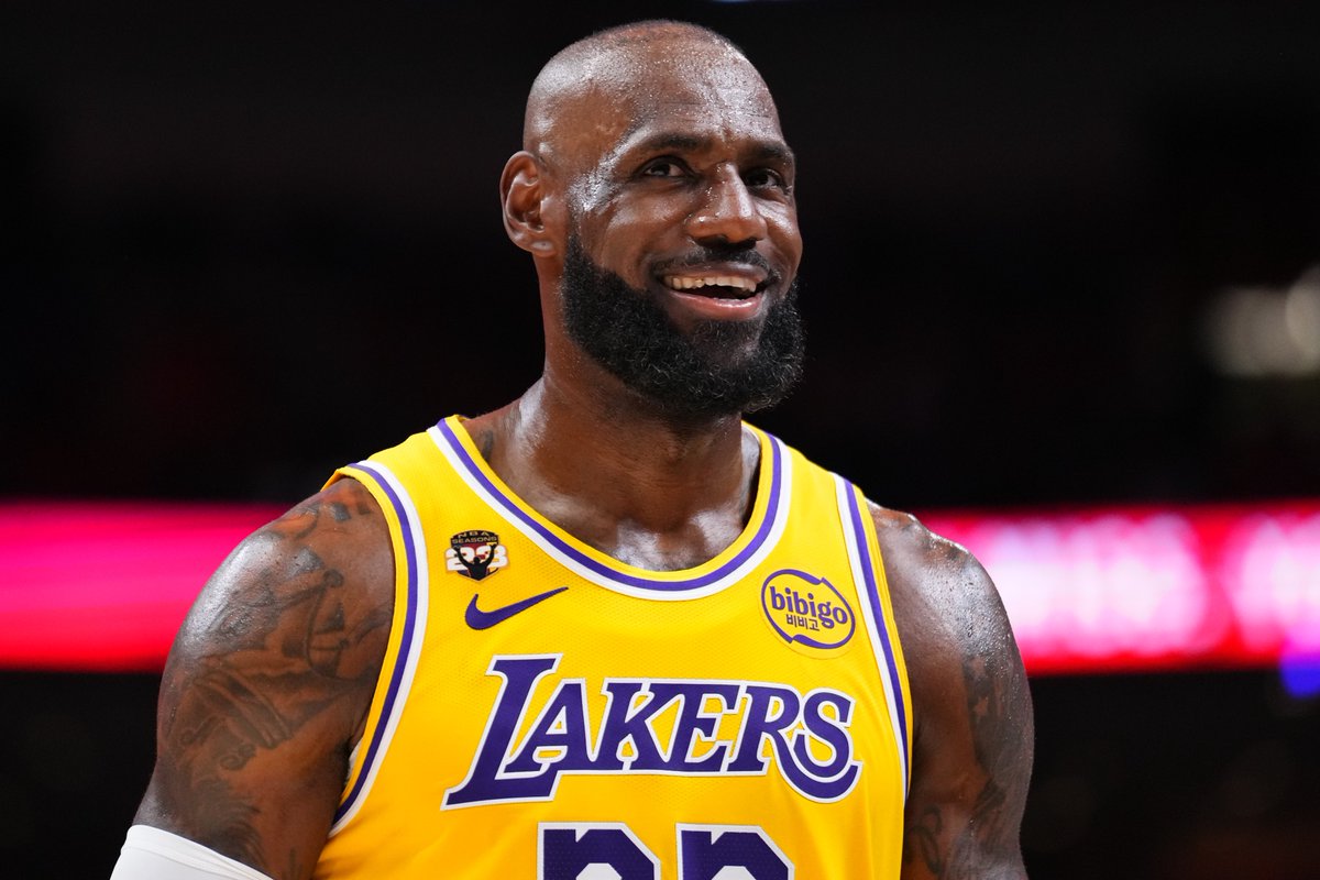 No Luka Doncic
No Austin Reaves
Lakers up 3-0 on the Rockets

Is there even a GOAT debate anymore? 😳

#NBA | #LakeShow