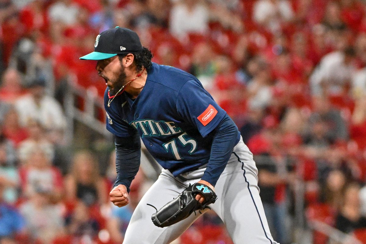 ShaneInDSM's tweet image. Final day of the #NFLDRAFT2026 Seattle has two picks after our trade w/ PITT for the 96 pick yesterday. We got their 99th and took JD Nea of Arkansas. We now have another pick from PITT and our own pick, today. #GOHAWKS @Seahawks