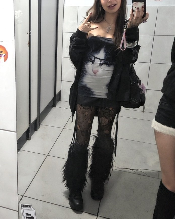 ▄︻デ══━一⭑💋 tweet media