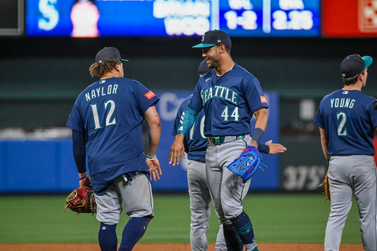 ShaneInDSM's tweet image. Final day of the #NFLDRAFT2026 Seattle has two picks after our trade w/ PITT for the 96 pick yesterday. We got their 99th and took JD Nea of Arkansas. We now have another pick from PITT and our own pick, today. #GOHAWKS @Seahawks