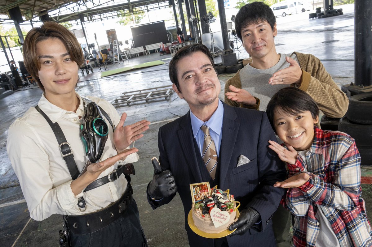 仮面ライダーゼッツ【東映公式】 tweet media