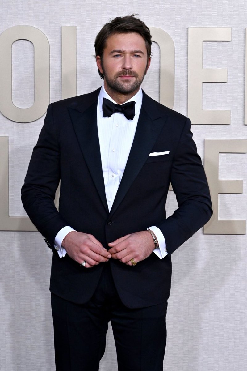 Miami6900 tweet media