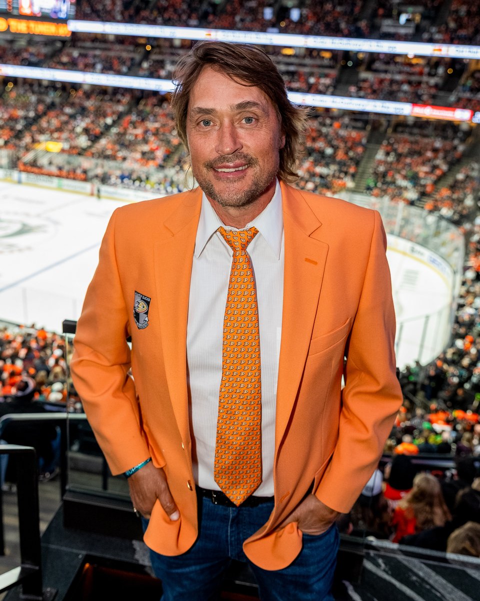 NHL tweet media