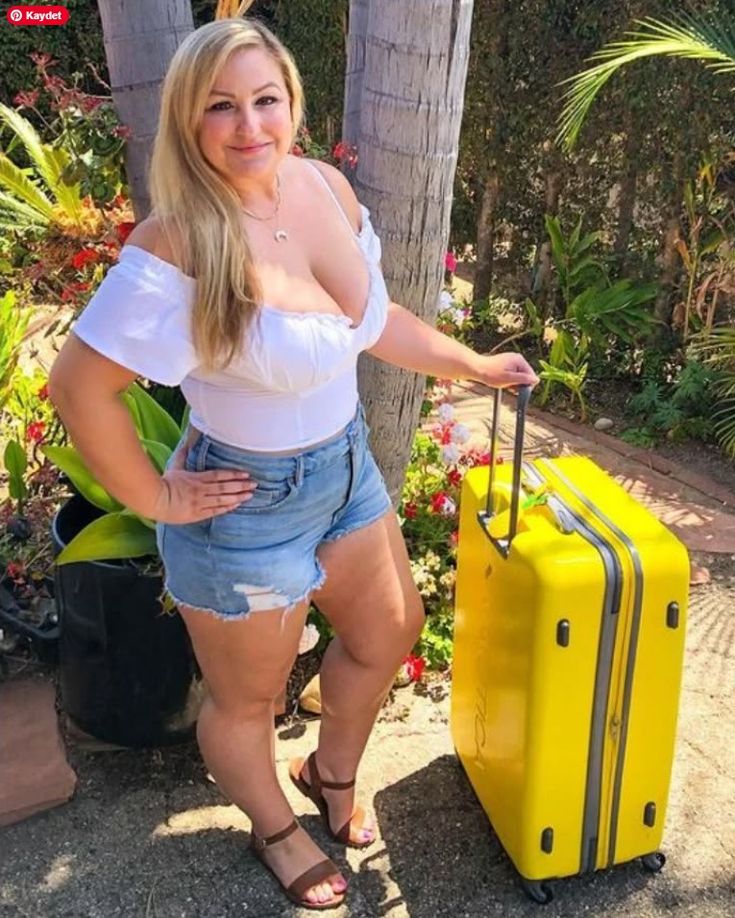 Nikita_Caslida_'s tweet image. Confidence is the best outfit, rock it and own it! 💃✨ #ConfidenceIsKey #RockThatLook #Fashionista #OwnIt #SelfLove