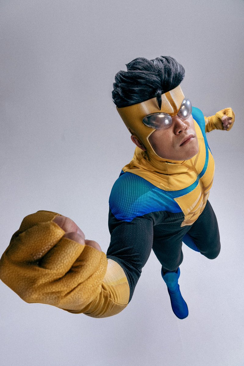 Aleks Le | MARK 🐝 in INVINCIBLE VS tweet media