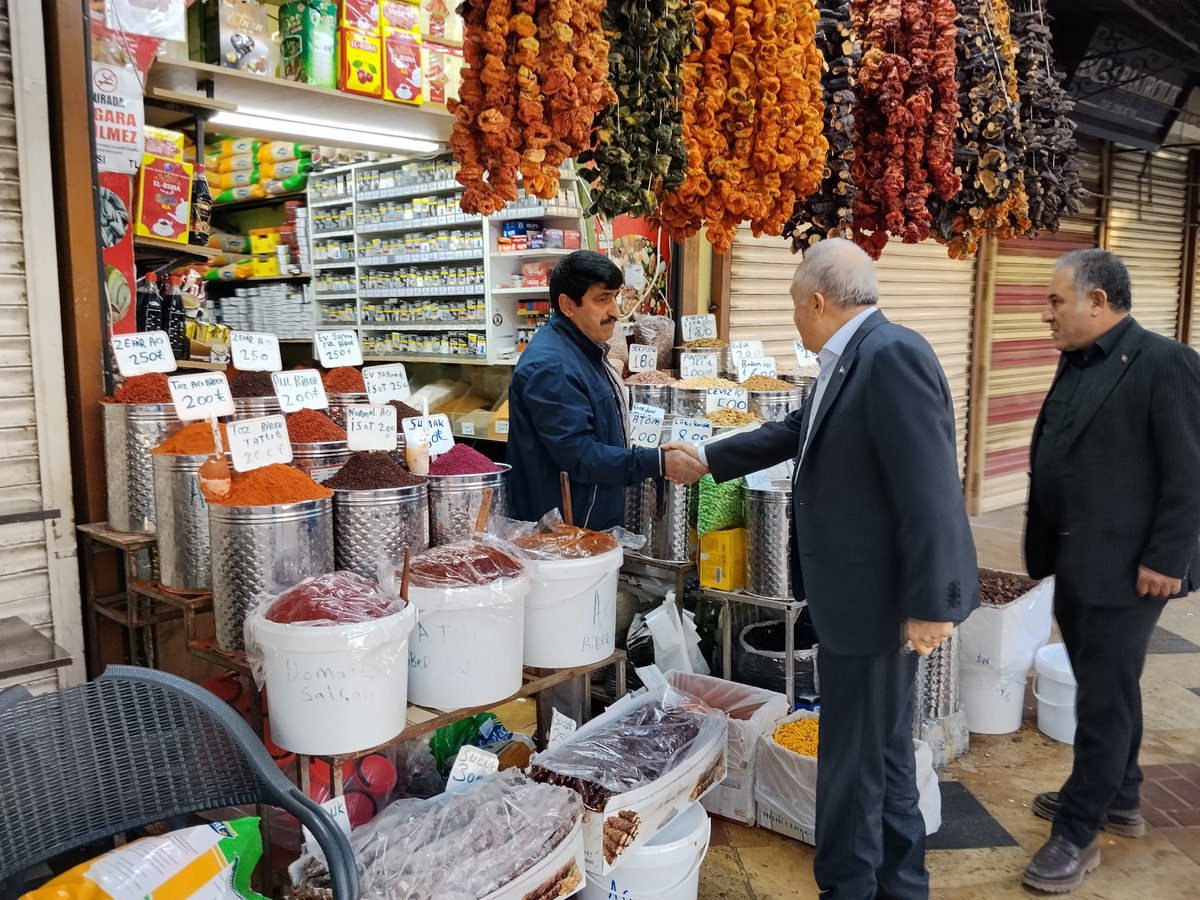 aefakibaba's tweet photo. Şanlıurfa’dayız 📍

Sabahın erken saatlerinde, Balıklıgöl’de bulunan Hz. İbrahim Makamı’nda; bu kadim şehrin maneviyatını, tarihini ve huzurunu derinden hissediyoruz.

Bizlere gösterdikleri yakın ilgi, samimiyet ve gönülden misafirperverlikleri için kıymetli hemşehrilerimize ve tüm vatandaşlarımıza içten teşekkür ediyorum.

Şanlıurfa’nın sıcaklığı, kadim ruhu ve eşsiz kültürü her daim gönüllerde özel bir yer tutuyor. @iyipartiurfa