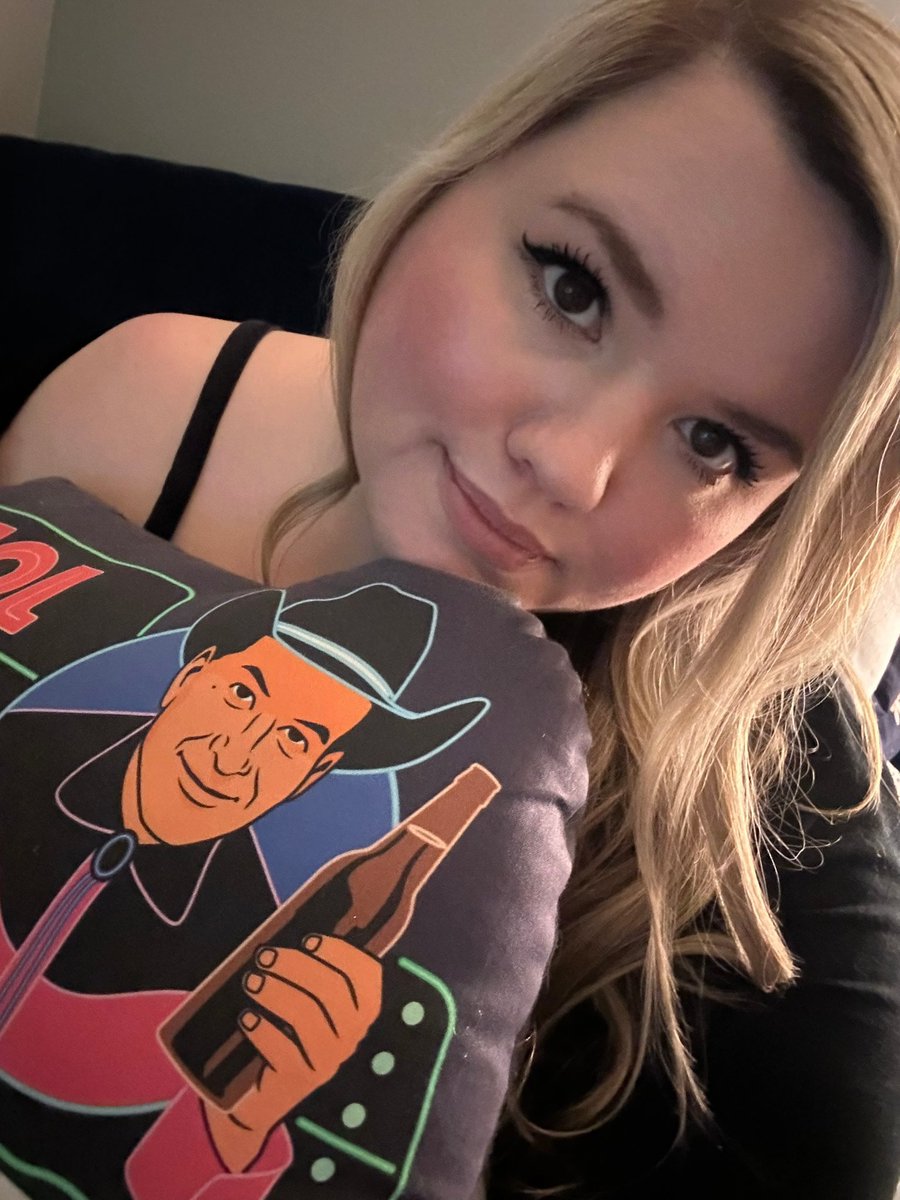 BarelyAshley's tweet image. Still here for #oddity 

#TheLastDriveIn
#MutantFam
@therealjoebob 
@kinky_horror 
@TheMutantFam