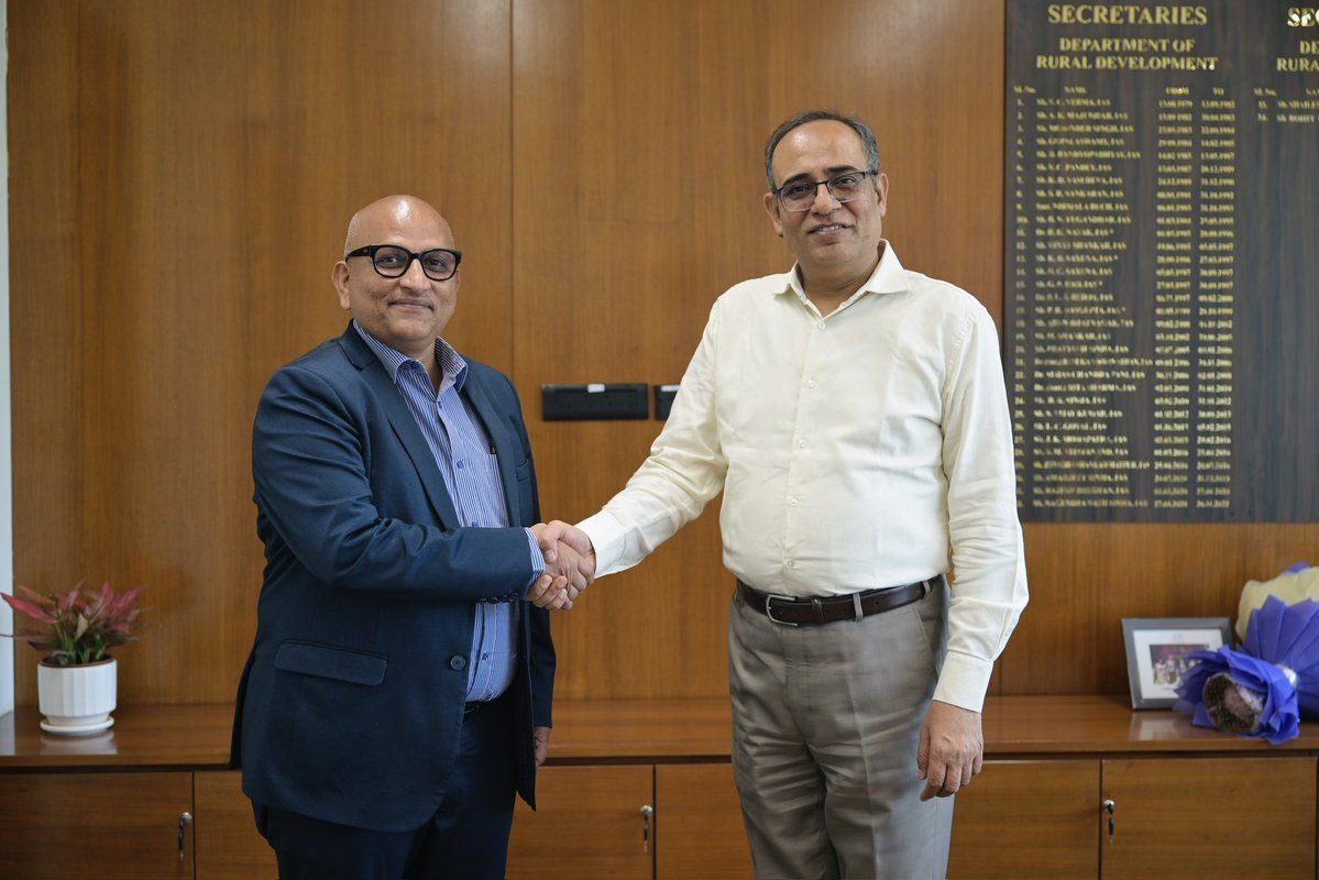 cirdap79's tweet image. DG CIRDAP met with Shri Rohit Kansal, Secretary, Ministry of Rural Development, Government of India, in Delhi on 24 April 2026. DG highlighted CIRDAP’s key #activities and #initiatives, strengthening #cooperation for rural development.
@MoRD_GoI @kansalrohit69 @KrishiJagran3