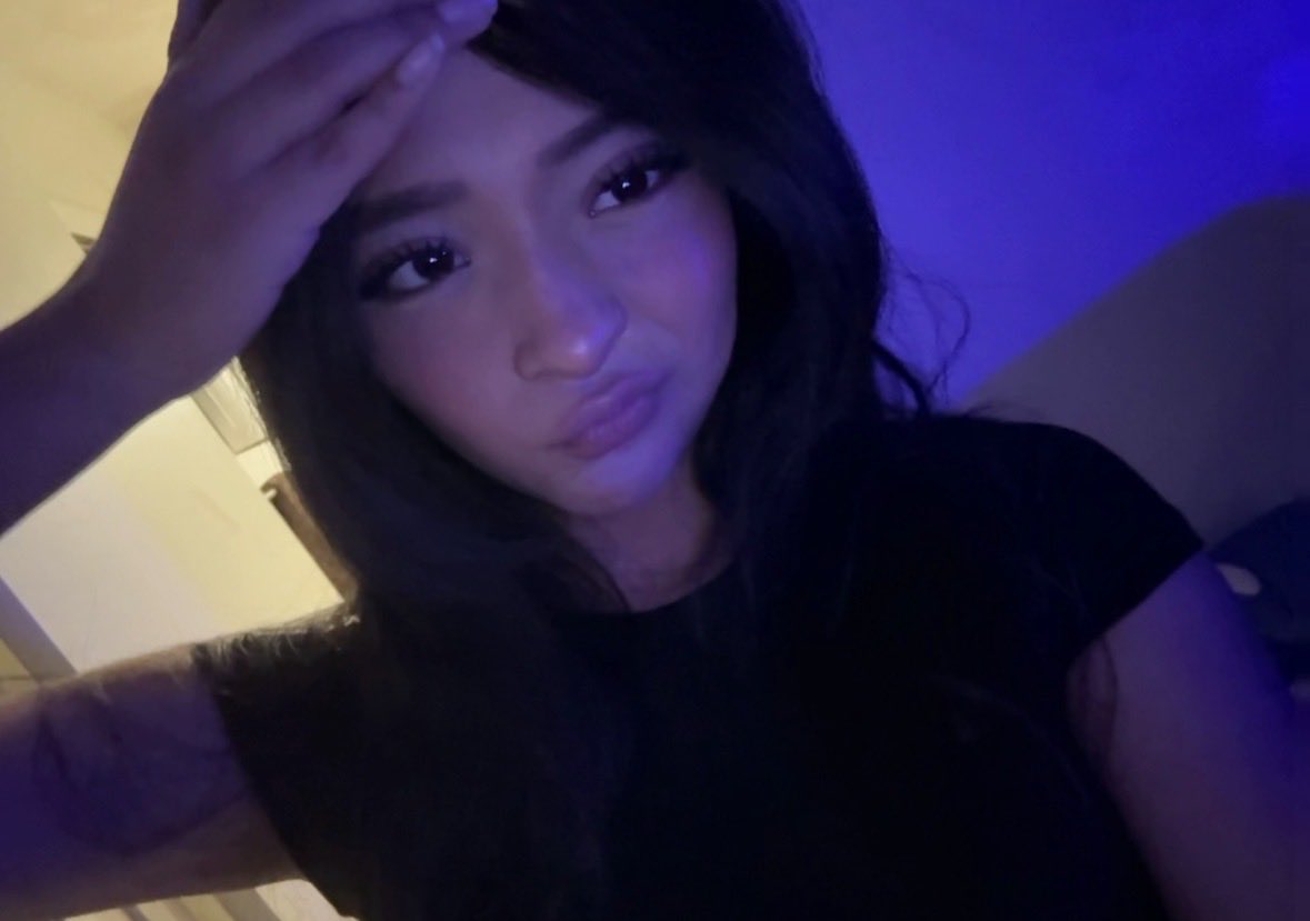 astrelluh's tweet photo. im blue https://t.co/ezF4bFMIip