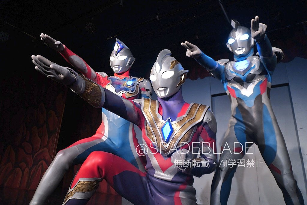 トリガーハンドスラッシュ・デッカースラッシュ・ゼットスラッガー
同系統の技が揃うと綺麗だ…!
#ウルトラマントリガー
#ウルトラマンデッカー
#ウルトラマンゼット
#ウルトラマンスタジアム