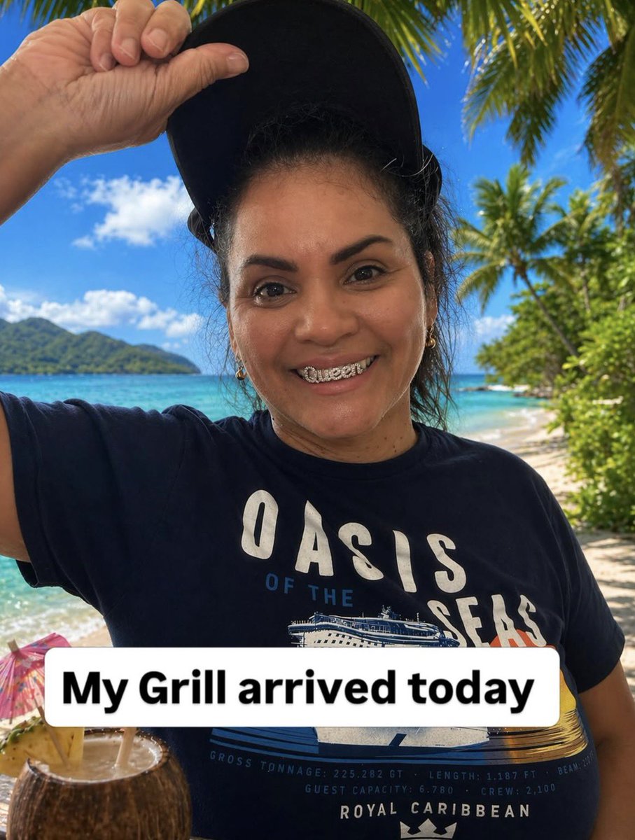 drakediaztwine's tweet image. Two-time Survivor winner Sandra Diaz-Twine has a grill that says Queen #survivor #survivor50