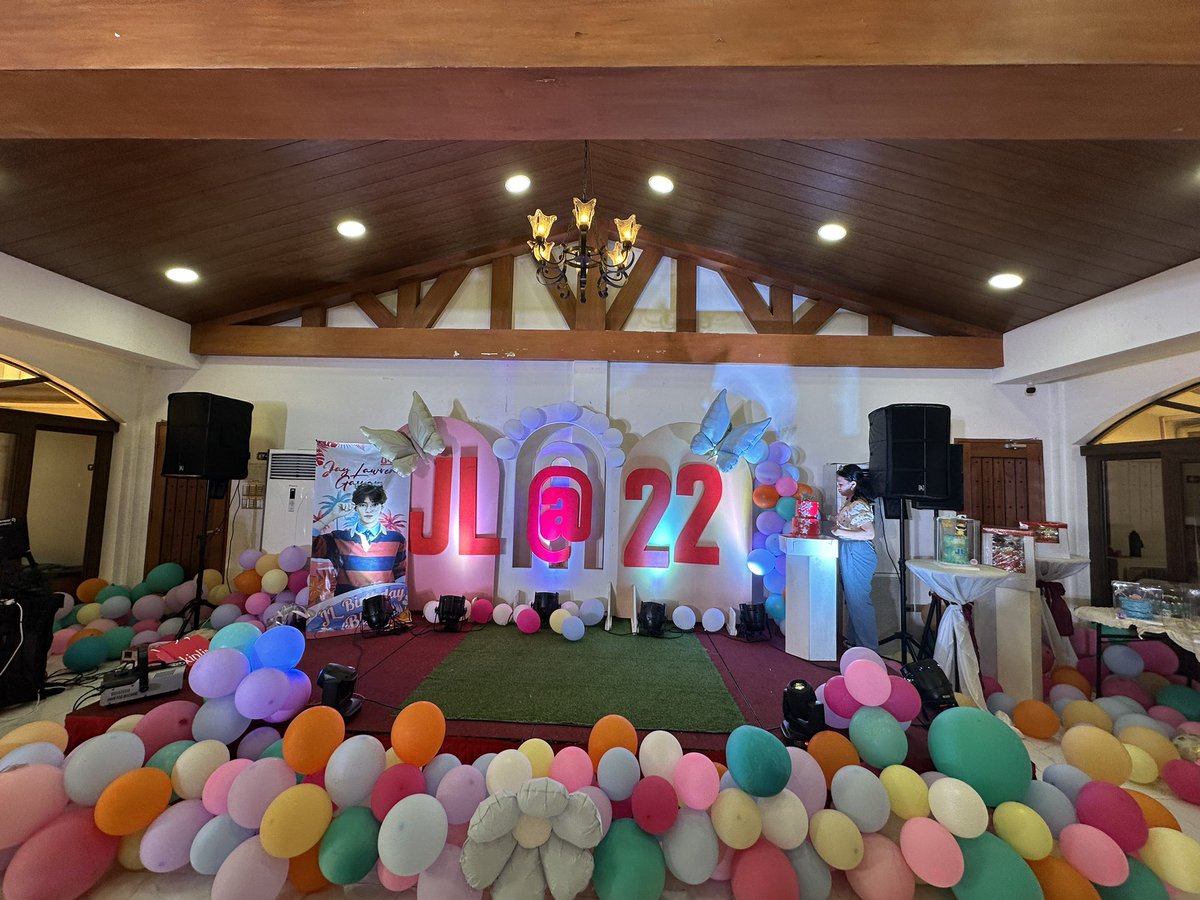 ~TheCountess~ Resting for World Peace tweet media