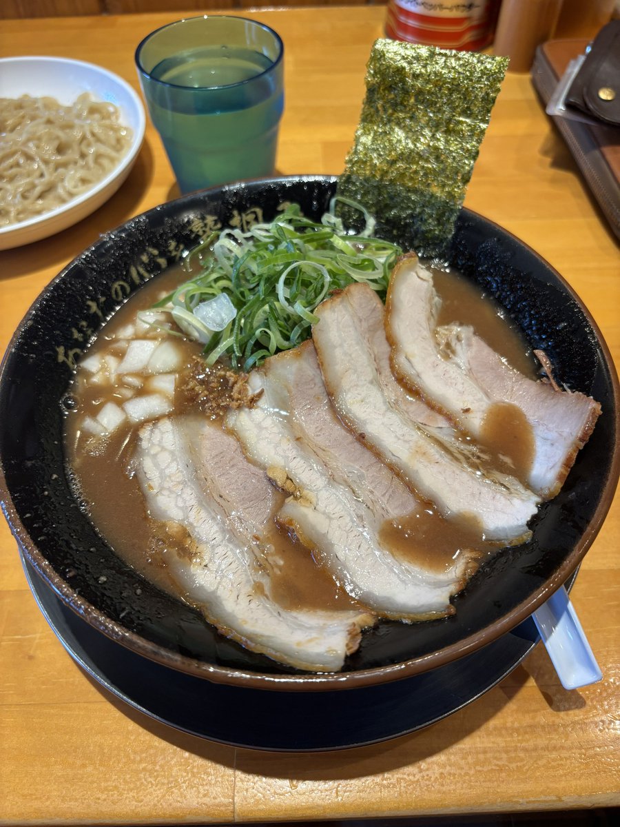 Silurus_asotus3's tweet photo. めっちゃ濃い https://t.co/GirsWzOqon