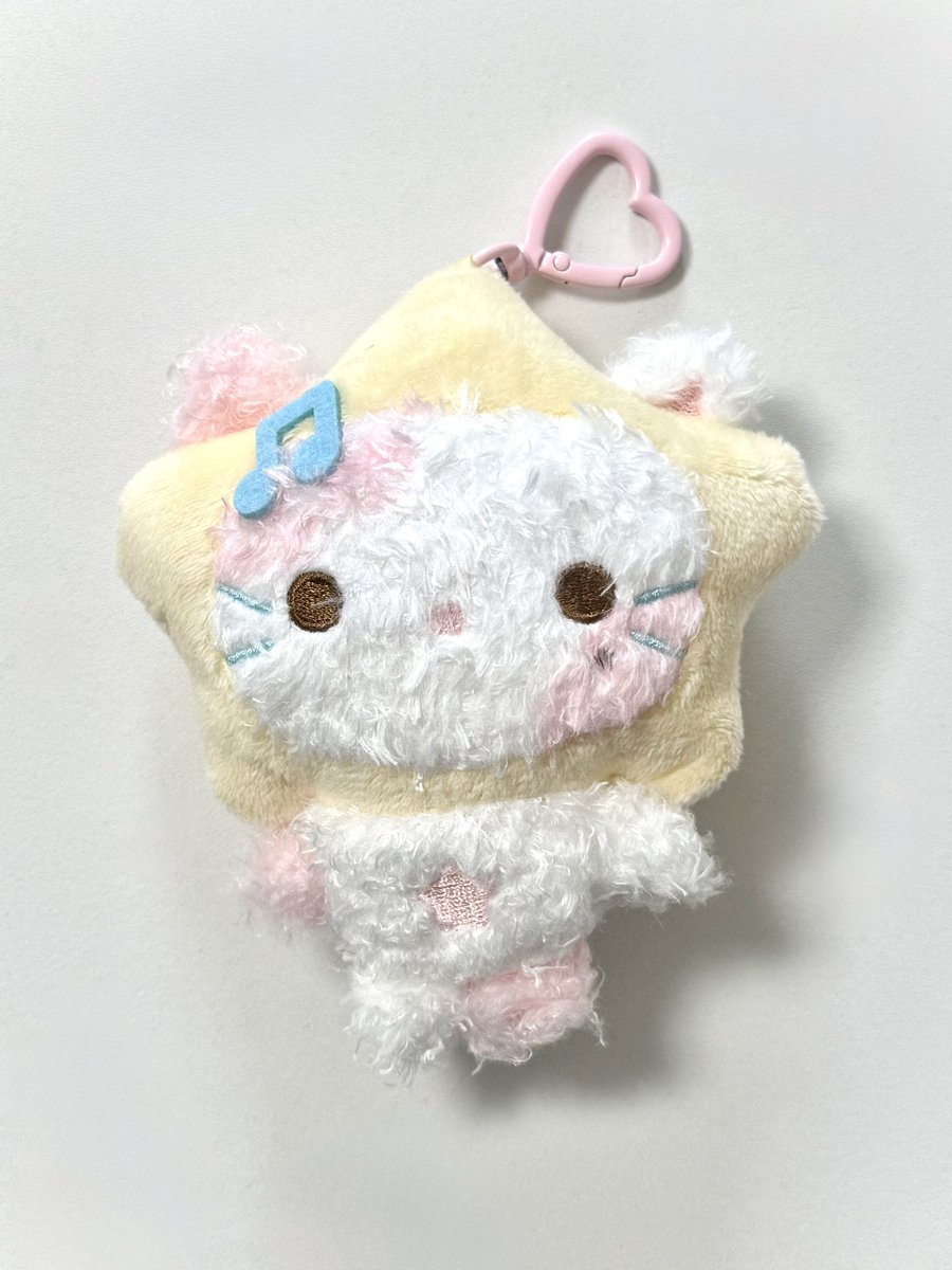 비니.. tweet media