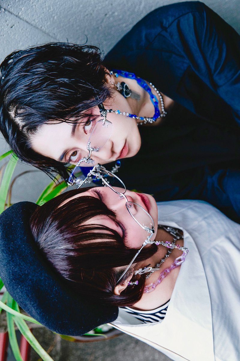✧̣̥̇‧ 𝗡𝗘𝗢𝗡 𝗰𝗼𝗹𝗹𝗮𝗿‧✧̣̥̇‧ 💙💚🖤💛💜 目を惹くネオン