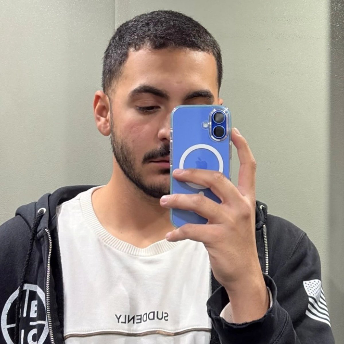 امیری که لاشی نیست! tweet media