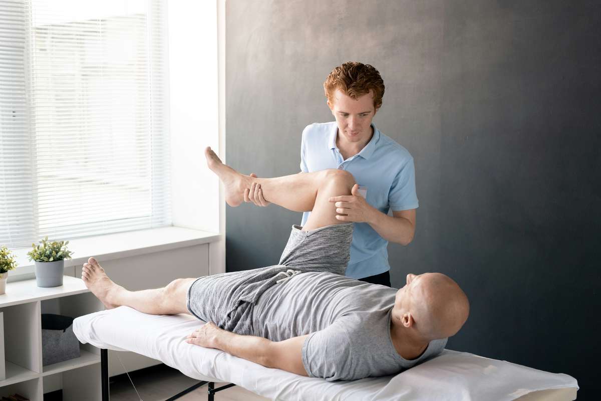 IslamuddinWard1's tweet photo. Pain isn’t something you have to live with. Chiropractic care focuses on addressing the root cause, not just the symptoms, so your body can heal naturally and function at its best 🌱🦴 #HolisticHealth #Chiropractor #WellnessJourney https://t.co/EotBHXInsD