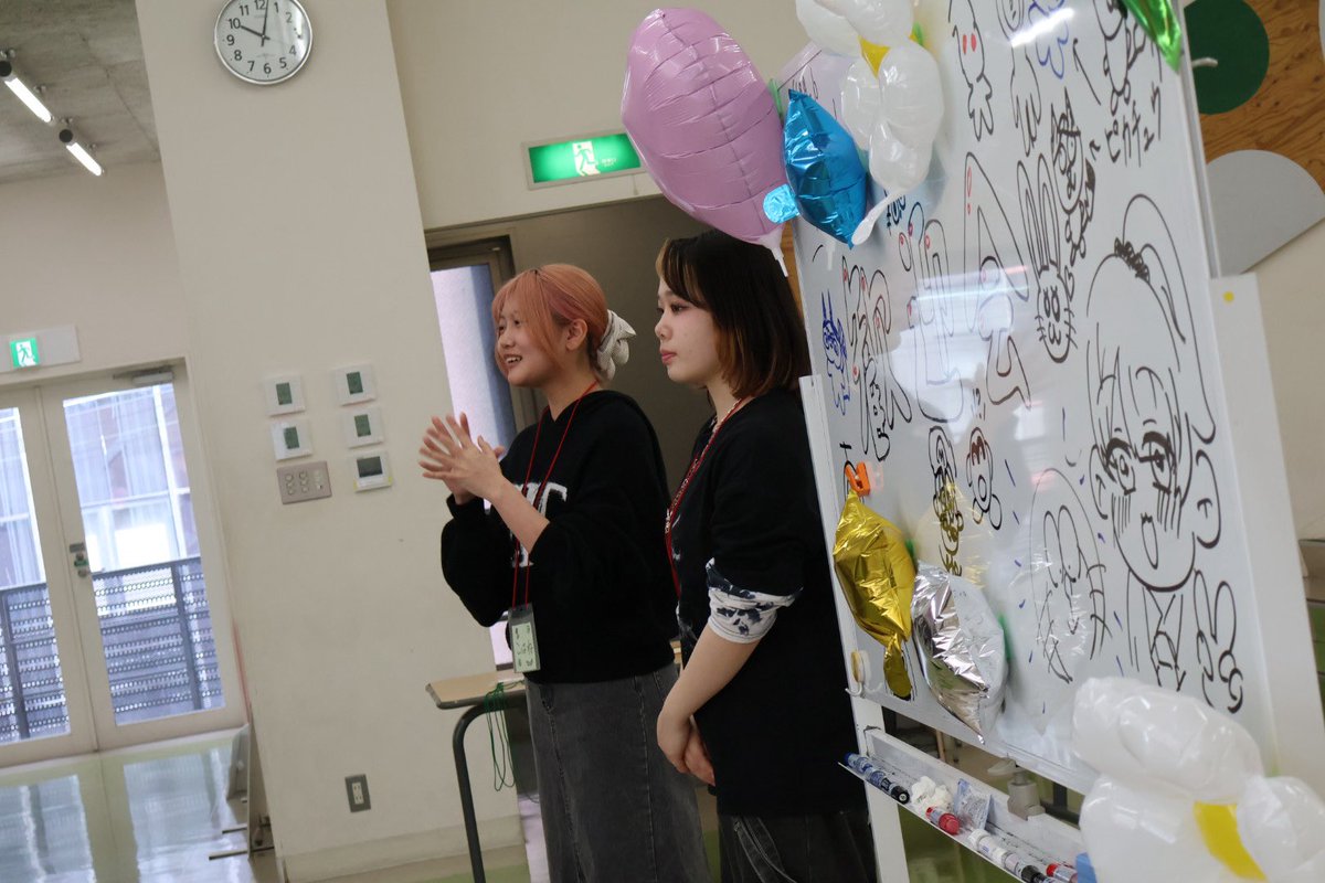 va_vao's tweet photo. welcome week！
本日は、２年生企画による新入生歓迎会を行いましたーっ！！🌈
企画も進行もすべて２年生が担当。
１.２年生が楽しそうに交流をしていて、笑顔にあふれた時間でした。
仲間でありライバルでもある、そんな良い関係性を築き上げていきましょう😆✨
みんな、１週間おつかれさまでした！ https://t.co/6UKE53OKwc