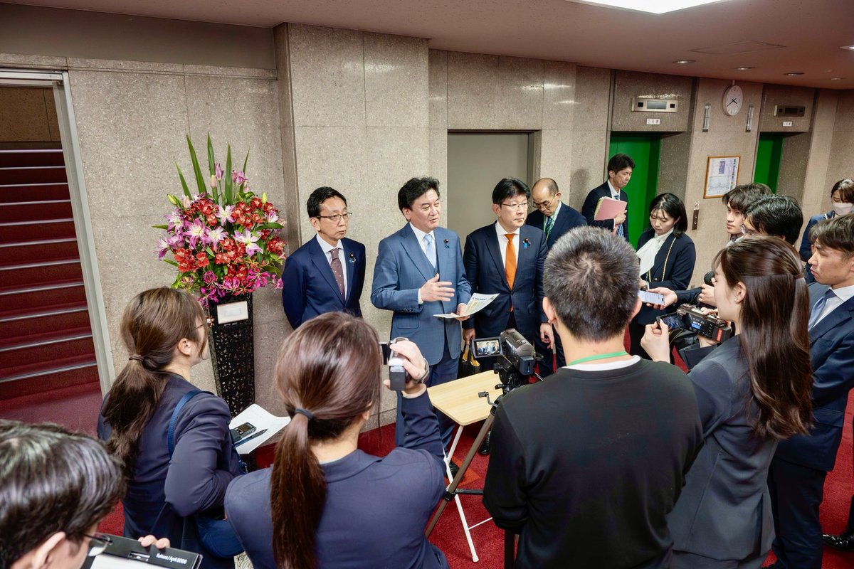 武部新 tweet media
