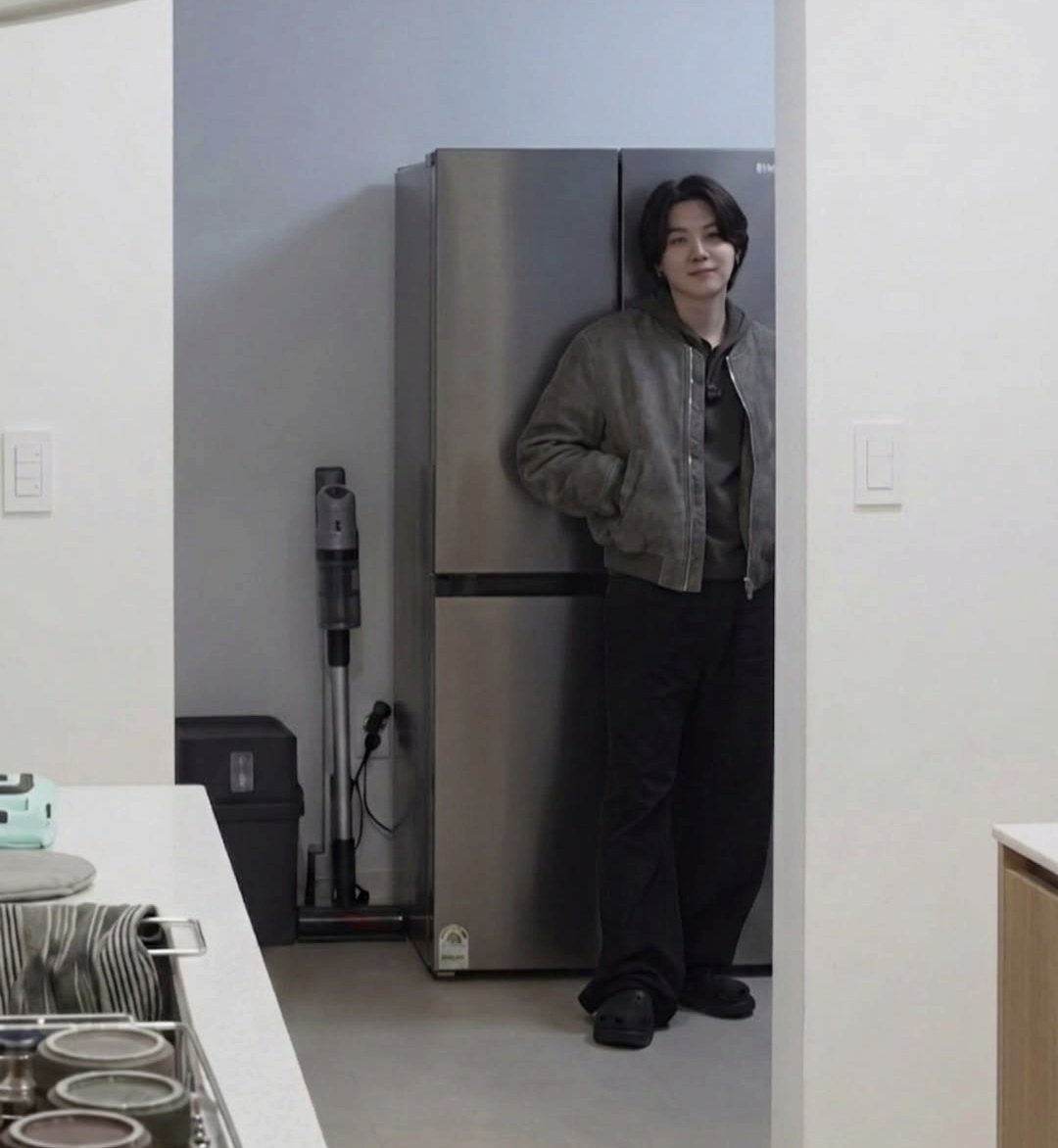 𝕂𝕒𝕣𝕒 | 아리랑 tweet media