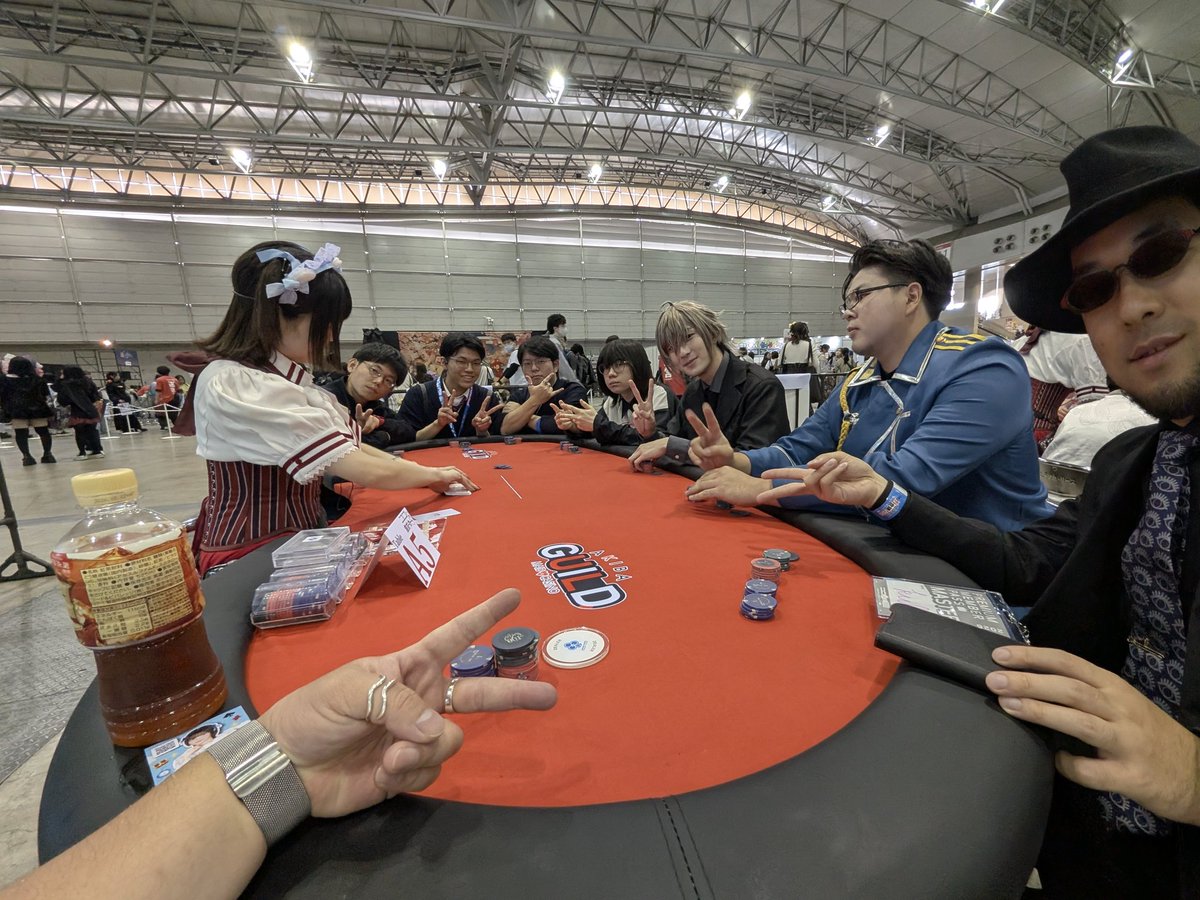 Rook_Tatsuro's tweet photo. さてさて、
座ってみればぬるい身内卓

◯すか。

#ニコニコ超会議2026
#ニコニコ超ポーカー 
#全日本AK被害者の会 
#はなしがちがう https://t.co/uirXrd8AiQ