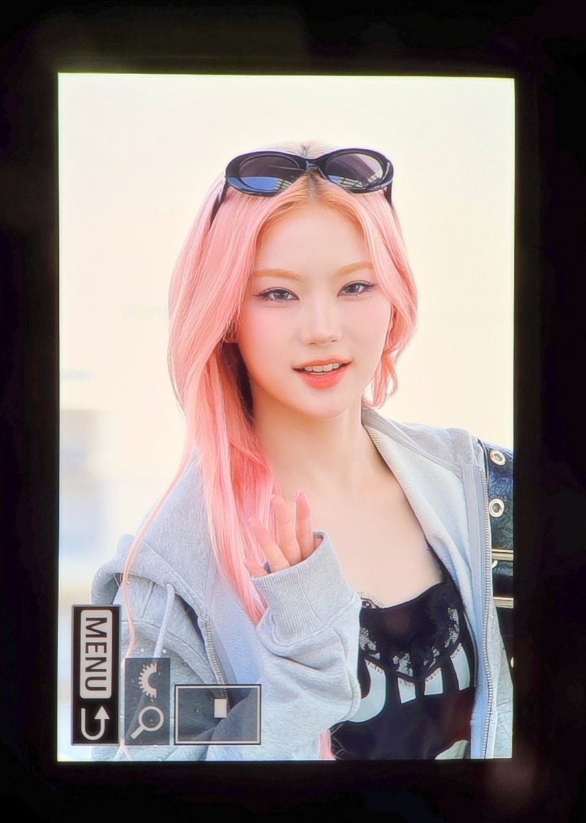 지유⋆˙⟡ tweet media