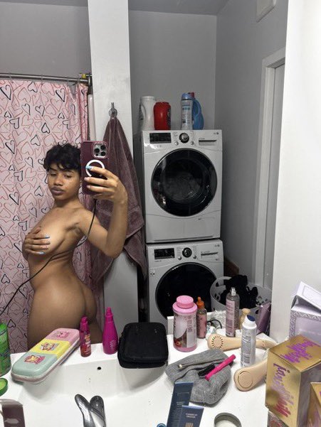 Mia🍑 tweet media