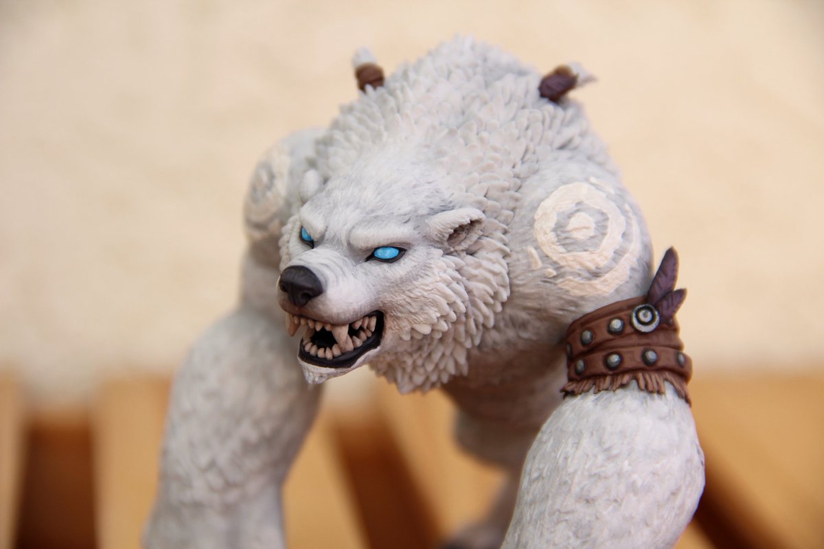 JulieColibri's tweet image. Might of the Grizzlemaw 🐾
I've finished coloring! This was the first bear and I am very pleased with the result &amp;lt;3
I'll do the final photo shoot in a few days.
#handmade #warcraft