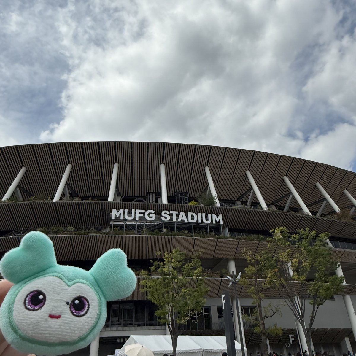 tw_sr_my's tweet photo. MUFG STADIUM🏟️❤️‍🔥

#TWICE国立DAY1 #TWICE #THISISFOR
#TWICE_THISISFOR_WORLD_TOUR https://t.co/1tP8OHrVEI