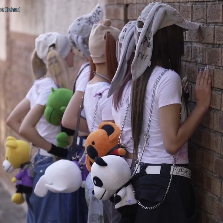 nyssa (ban heesoo version) tweet media