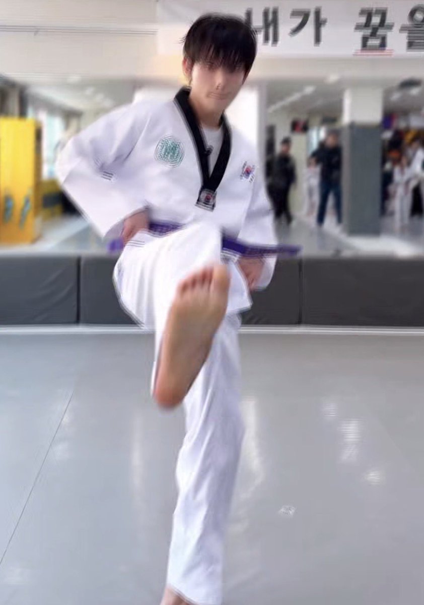 rookie (@rookiekii) on Twitter photo 