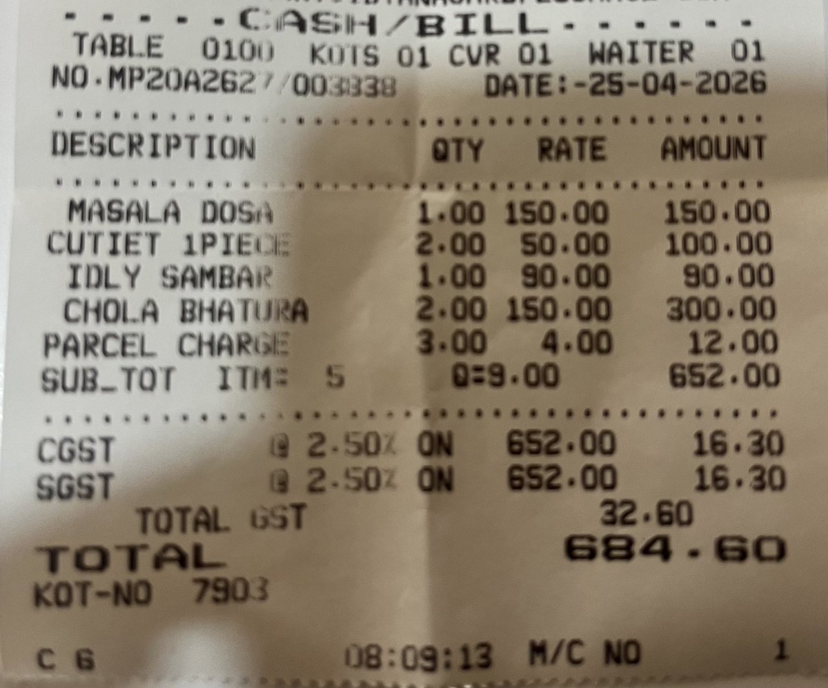 sidds2012's tweet image. Hello @deepigoyal @zomato - Instead of saving Rs. 46 through Gold, saved 24% by picking up the order myself. 😁

Went by my own vehicle and picked it up.

Still costed much cheaper!!!!

Just an unsolicited suggestion, Deepinder - You must also ditch and skip #Zomato - For they