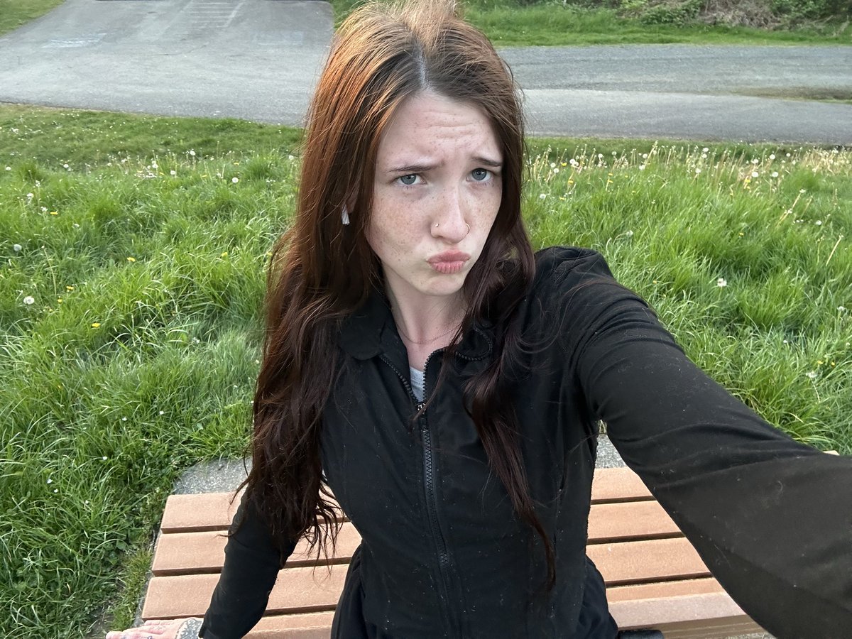 Gennevivemae's tweet image. Running over clubbing any day babe. #lockin