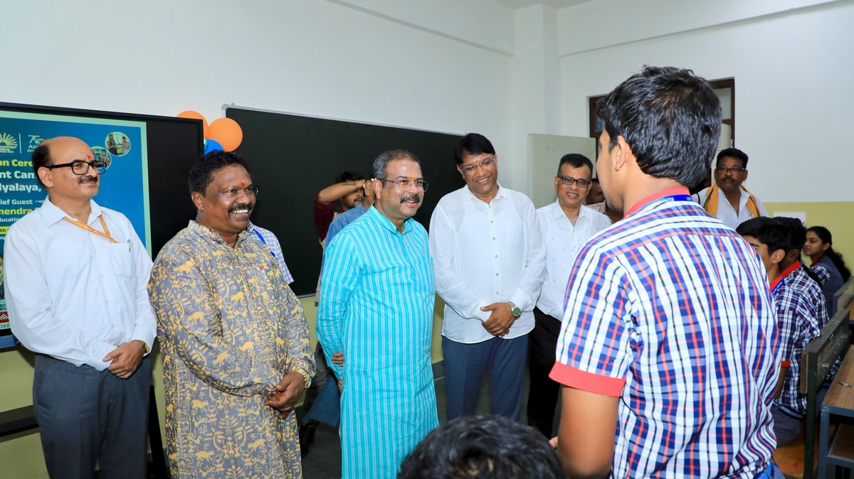 Dharmendra Pradhan tweet media