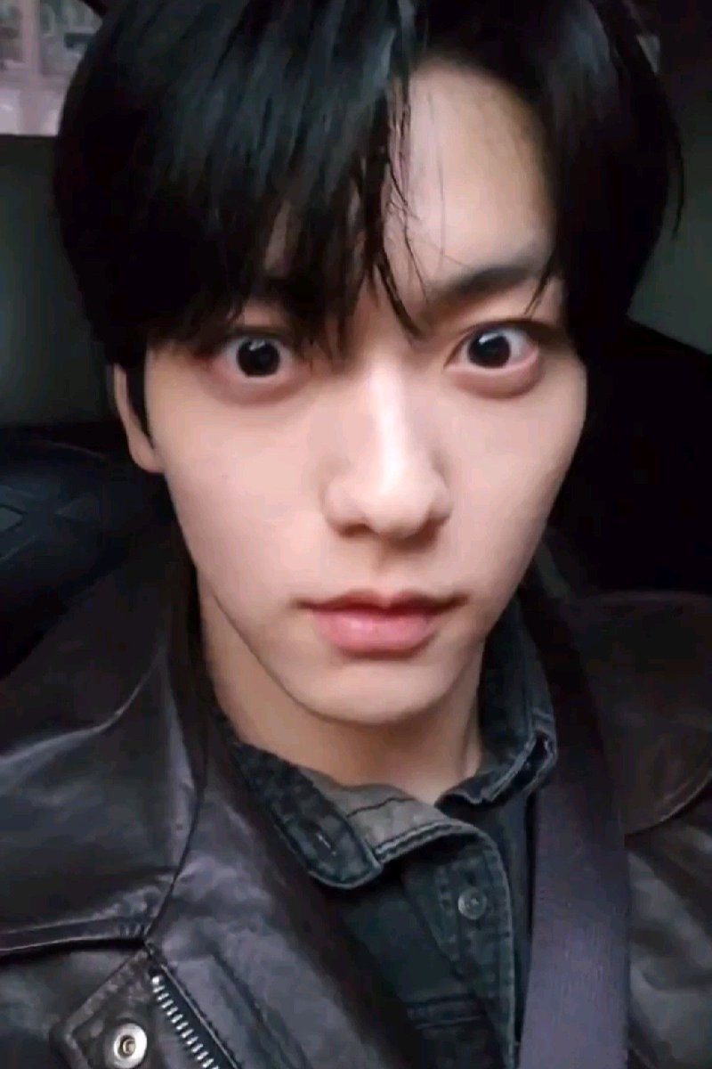 hourly soobin tweet media