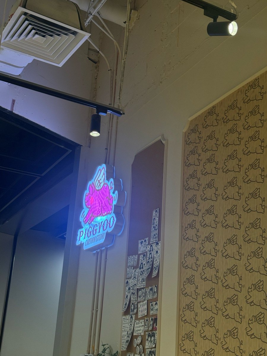 Elva Dong tweet media