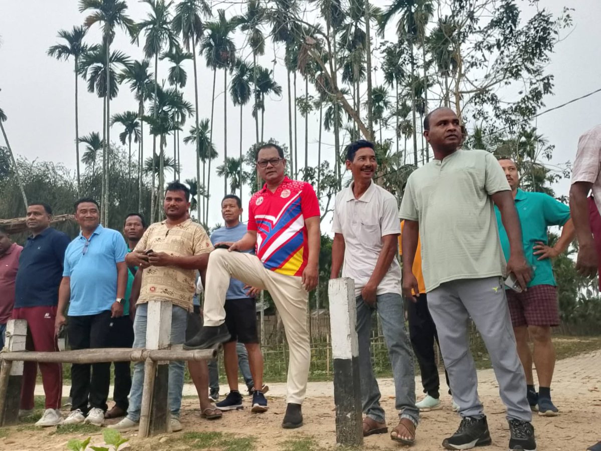 DrNumal's tweet image. A quiet start to the day, surrounded by fresh air and familiar paths. Moments like these bring clarity, energy, and a renewed sense of purpose.

#Dilawjan #MorningWalk #FreshStart #Assam