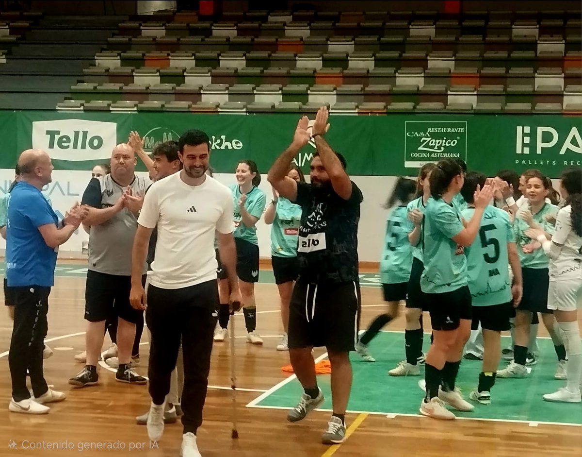 psoe_toledoayto's tweet photo. Enhorabuena al equipo femenino de @fs_toledo, campeonas de liga 2026. Anoche estuvimos con vosotras y lo vimos claro: este vestuario juega, pelea y gana con alma. Ahora toca seguir empujando. Vamos a luchar a vuestro lado hasta el último balón. ⚽🔥 https://t.co/URA4U4WTLA