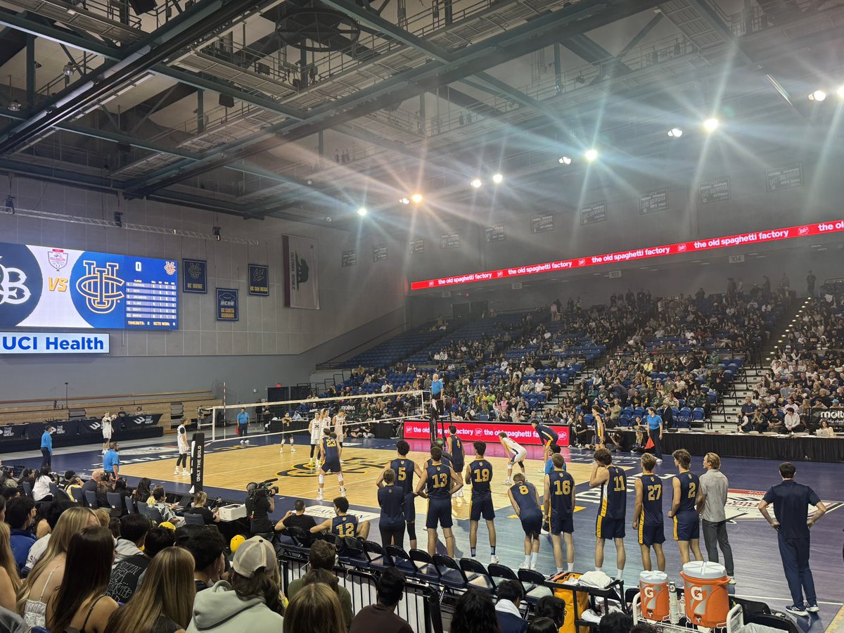CoachYossi's tweet photo. No Surprise that @BigWestMVB playoffs atmosphere is outstanding @UCImvb connection to our community is outstanding #TWZ https://t.co/VMwsHgIzRq