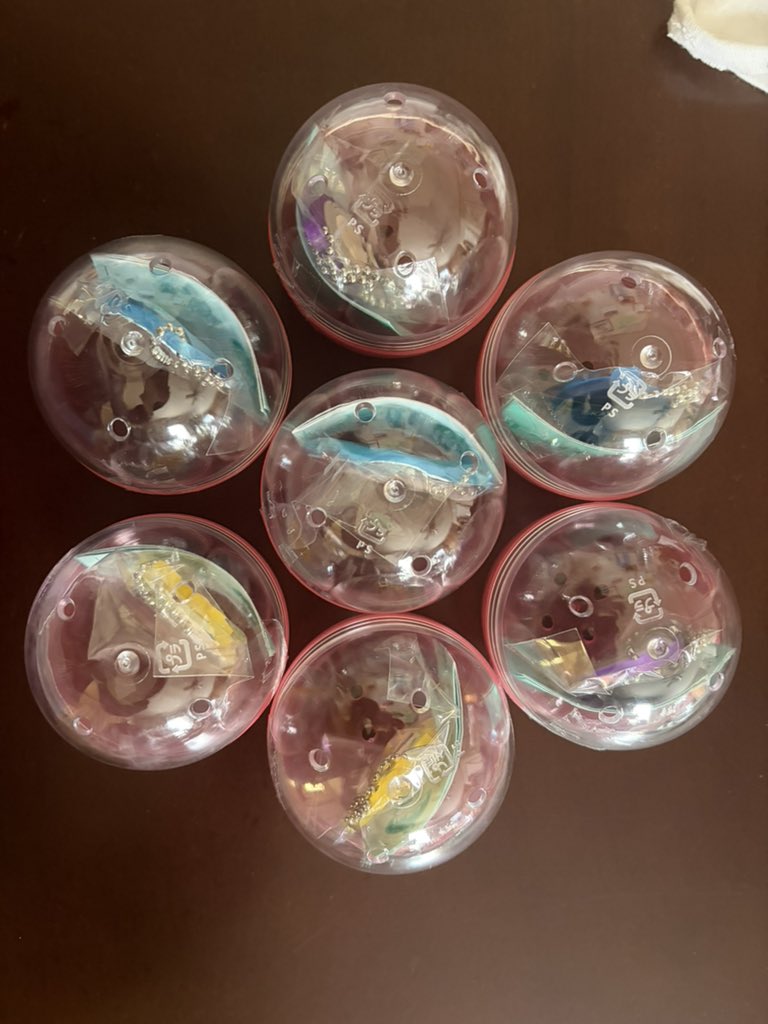 Che05rrY's tweet photo. 正反対な君と僕 ガチャ ガチャ交換
カプセルラバーキーホルダー 

譲：東💜×１、イエティ🩵×１山田💛×２、
求：平💚×１

お取引方法
⭕️郵便、メルカリ、Pay✖️2

どなたでもお声掛けください❗️

#ガチャガチャ
#正反対な君と僕
# https://t.co/TuA1JTlJsU