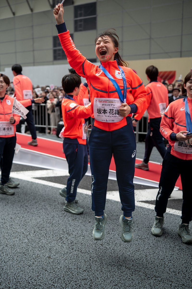 ‘26.04.25 オリンピック 応援感謝パレード

Our Queen カオリ💕︎💕︎
元気良すぎて見切れちゃう🤣🤣

#TEAMJAPAN #MilanoCortina2026 
#坂本花織 #KaoriSakamoto