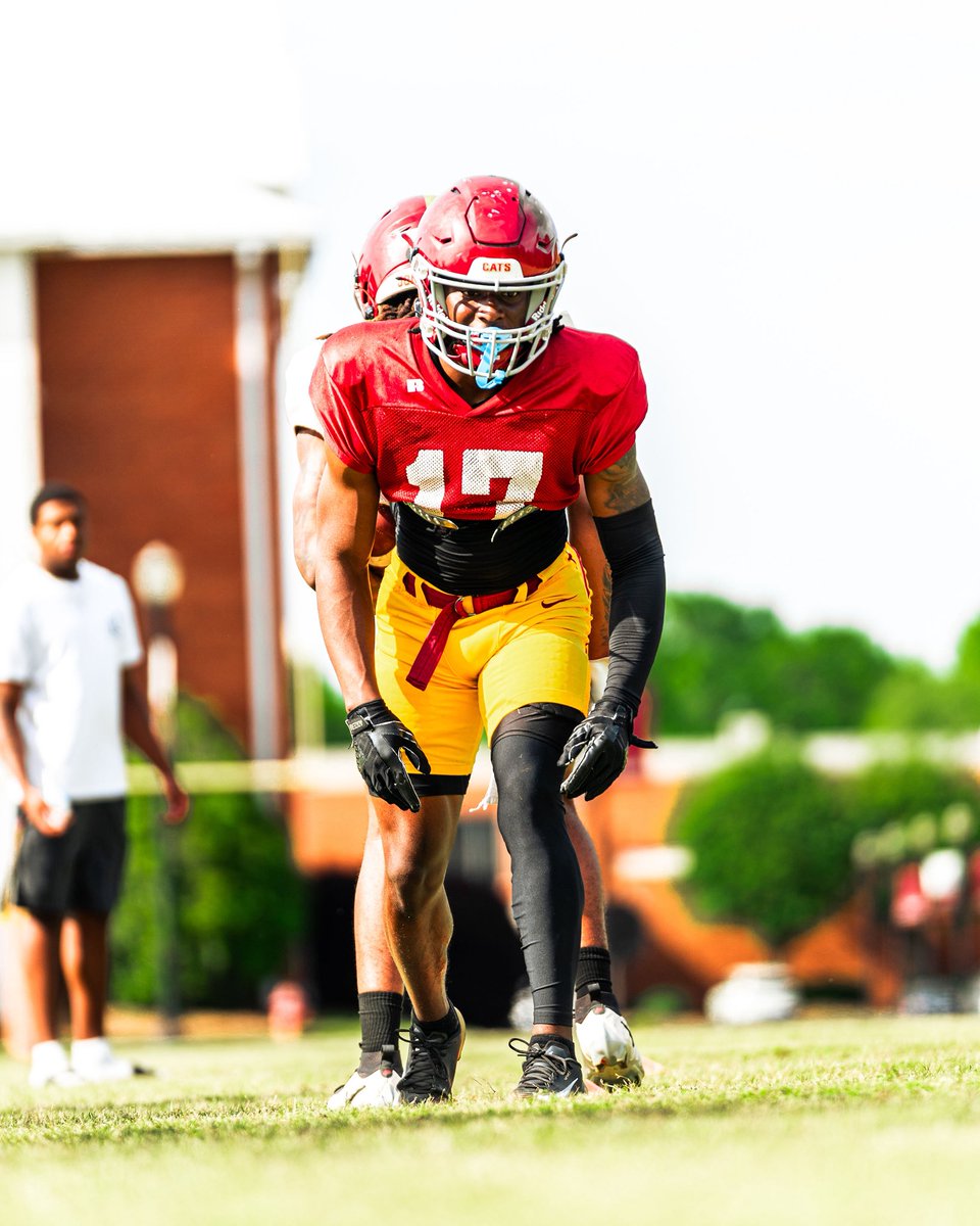 keathan05's tweet photo. spring ball✅✅ @JC_BobcatsFB https://t.co/g0DZYYclYP