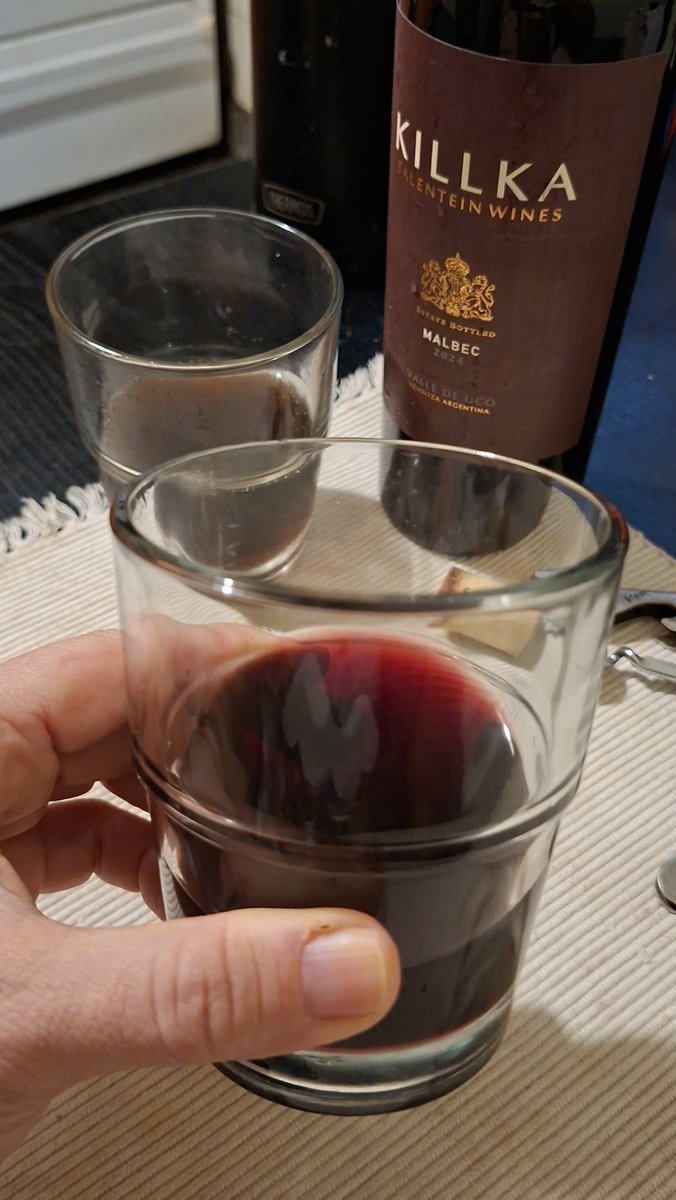 MECHY 🍂🍃 tweet media