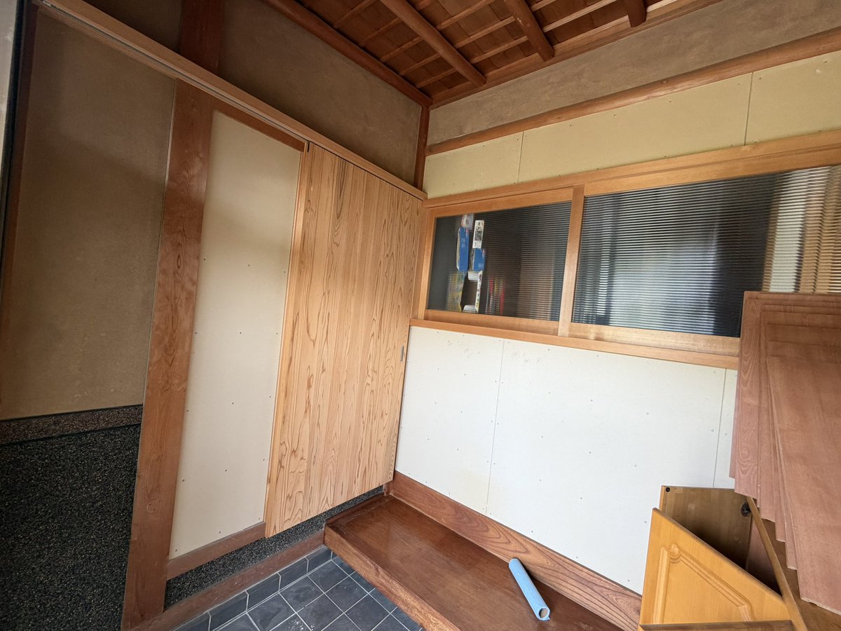 AndyRoussimoff tweet media