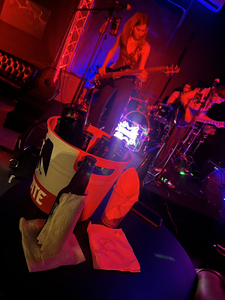 ANGIE 🧜‍♀️ tweet media