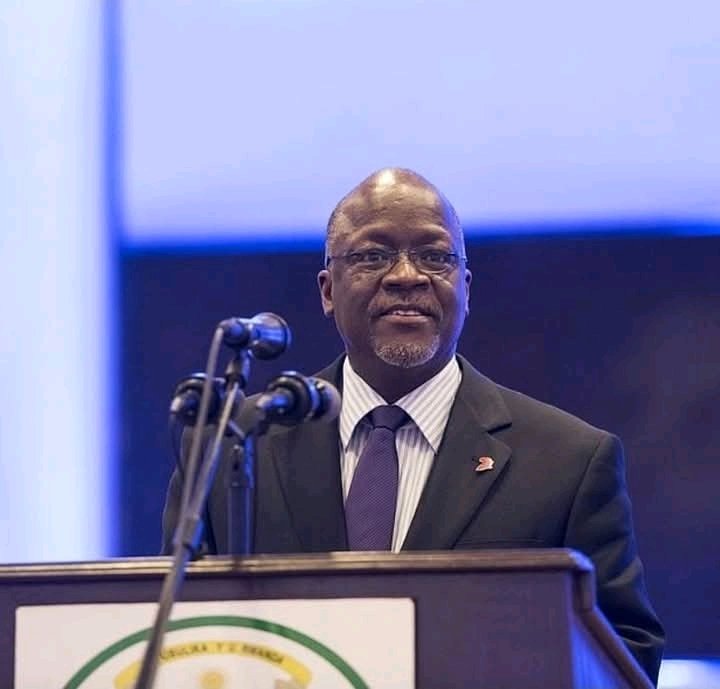 HATUSHINDWANI BEI STORE. tweet media