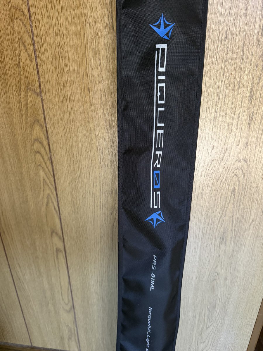blue_back_1028's tweet photo. 最近散財しまくってるな🤔
ピケロスの抽選にハズレてオークションでいつか見つかるだろうと思ってたら
見つけてリアクションバイトしてしまった🤣
あとは後日セルテートHDも... https://t.co/OClQEJzAkI