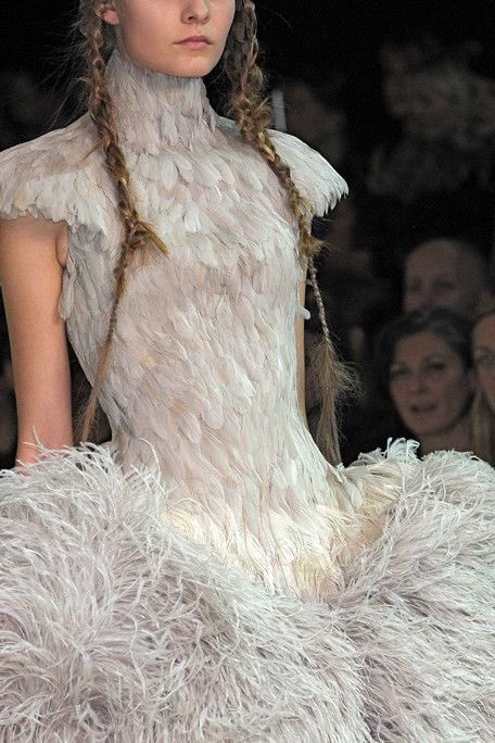 PinkRunwayDiary tweet media