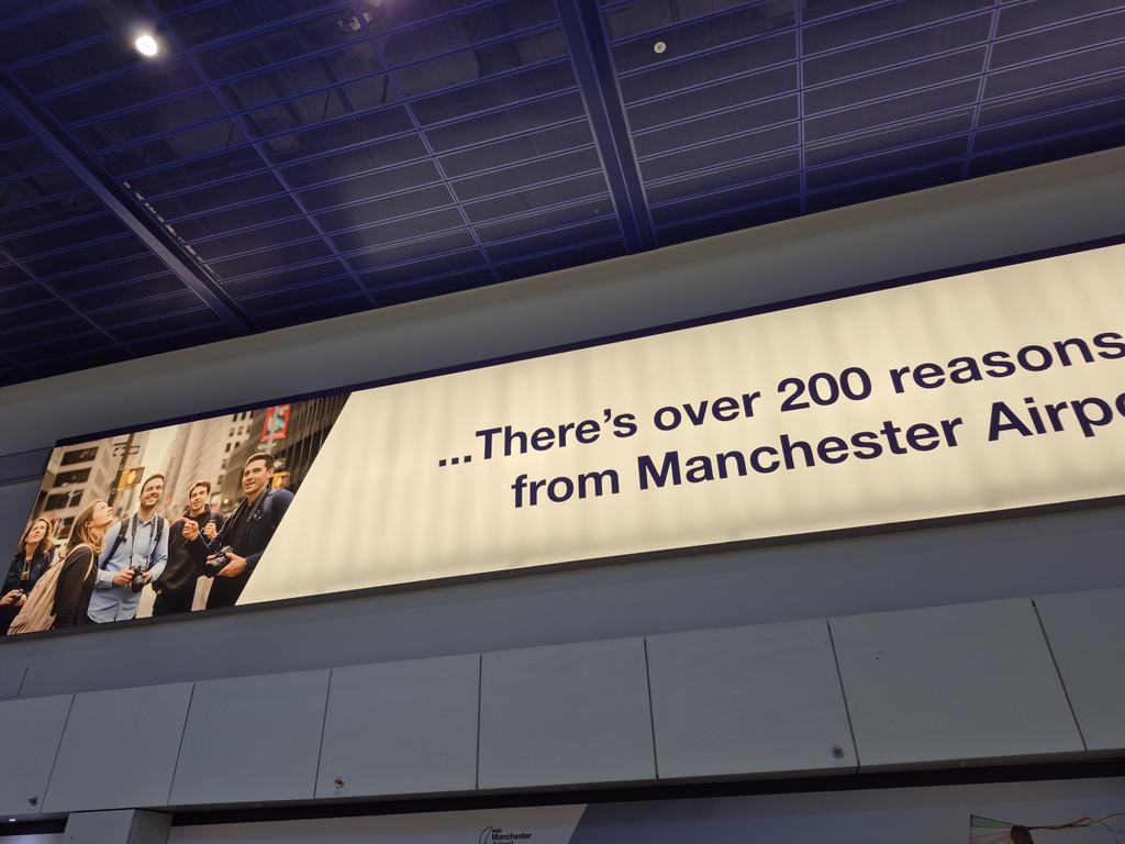 lostfor_wordsx's tweet image. Over 200 hundred reasons not to use gen AI in your ad billboards.. like extra fingers on cameras 😉 #manchesterairport #terminal3 #mag